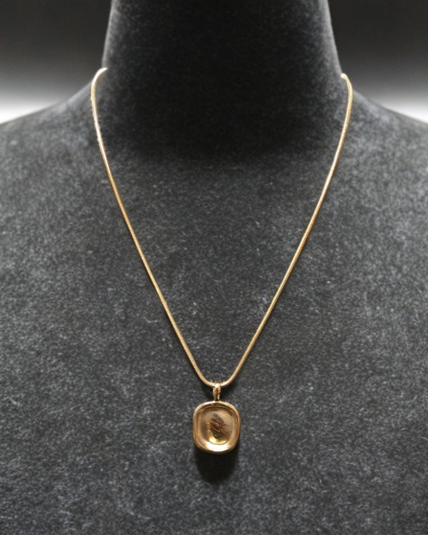Gold-Plated Cushion Pendant Necklace – Stainless Steel Kirei - 1006
